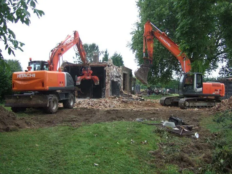 Démolition maison près de Péronne