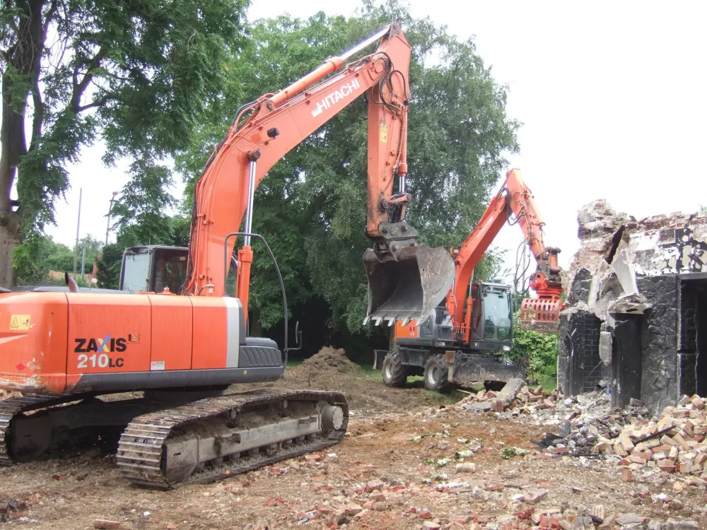 Location pelle à chenilles 22 tonnes près de Péronne